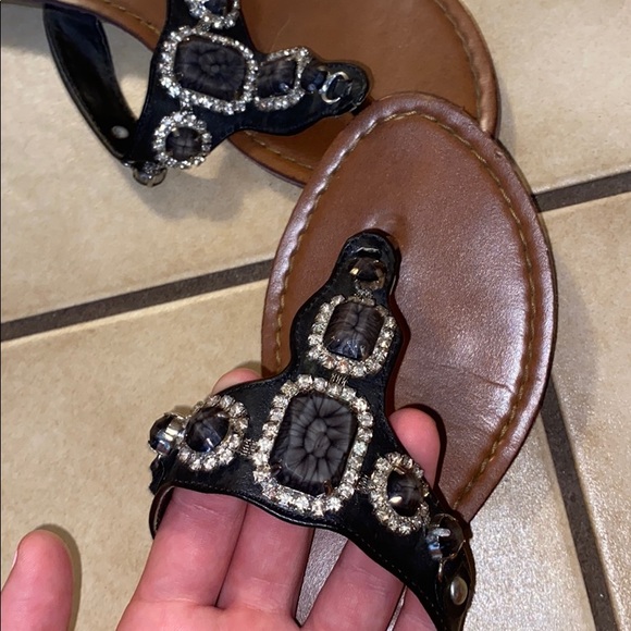 sandals - Picture 3 of 4